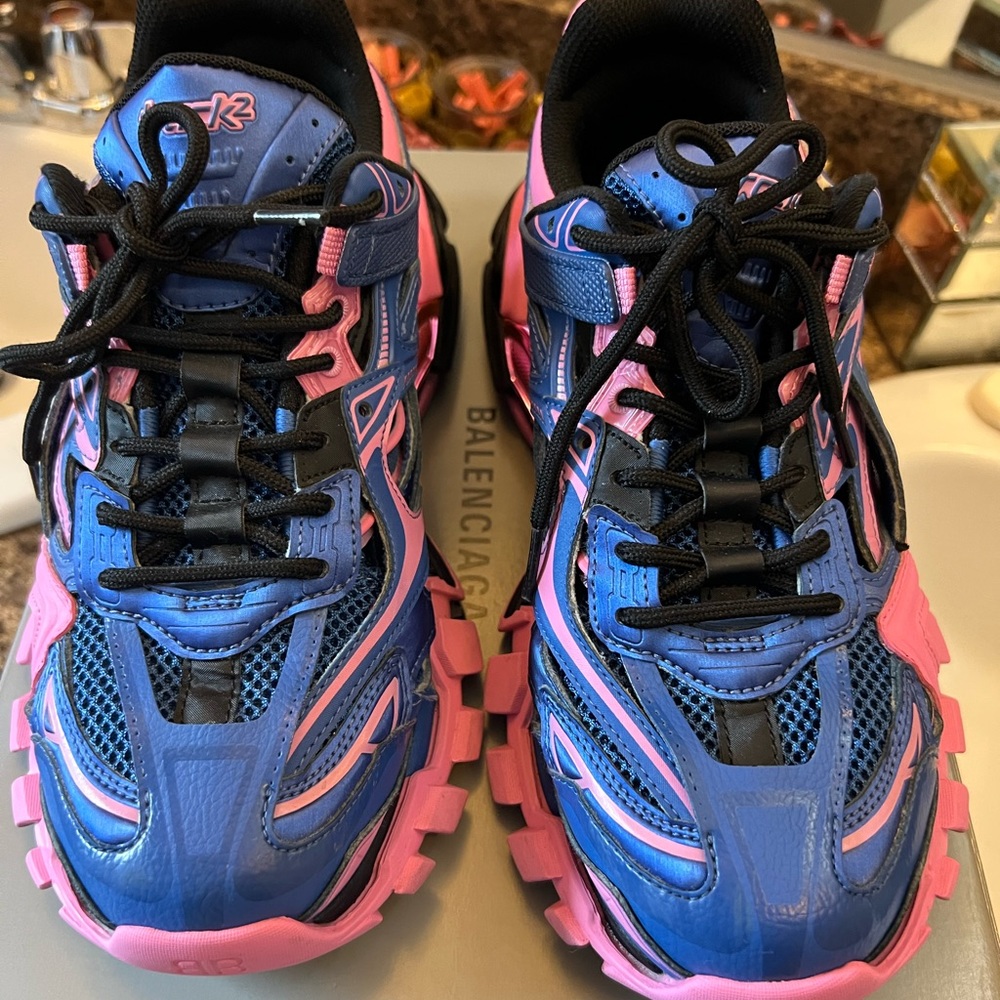 Balenciaga track2 tennis shoes